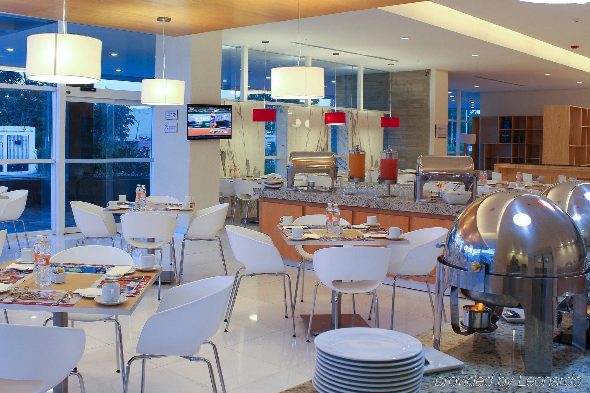 Fiesta Inn Chetumal Restaurace fotografie